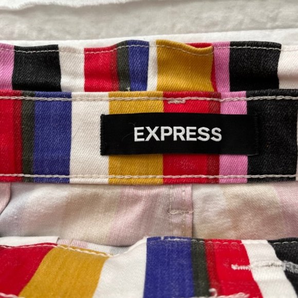 2 Express Size 4 Shorts -- One is "Extreme High Waist" - Picture 3 of 11